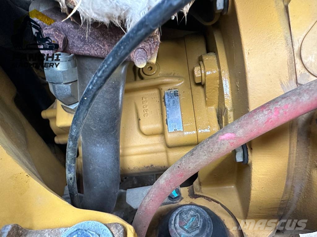 CAT 303.5 E CR 履带挖掘机