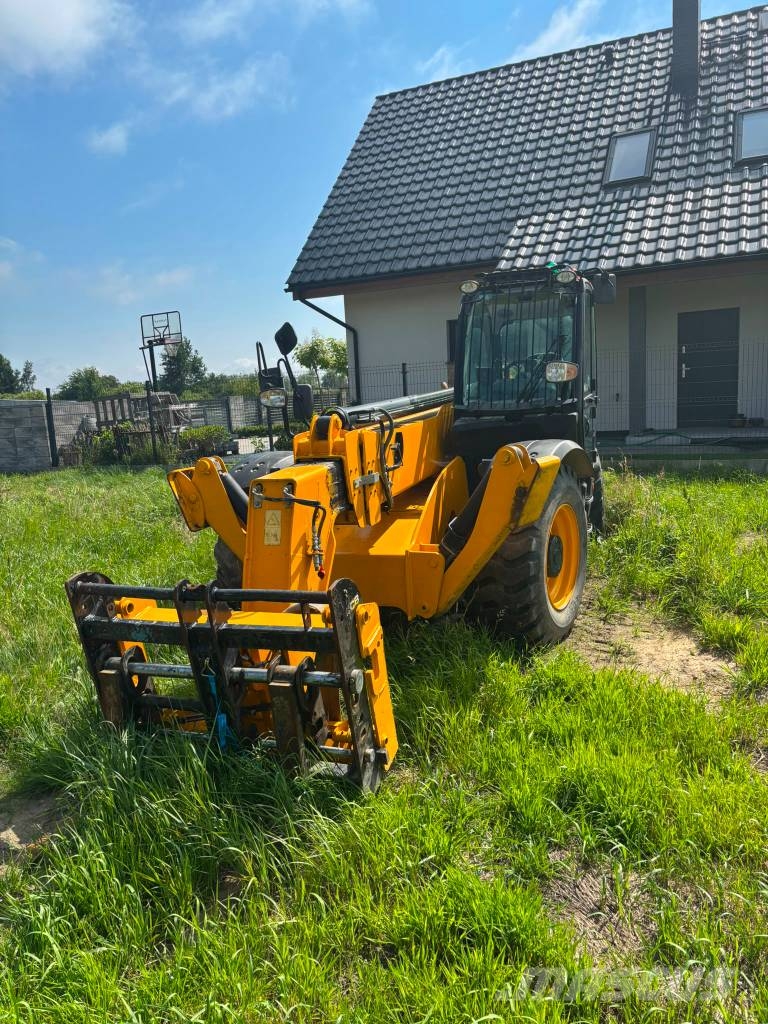 JCB 540-140 Teleskoplæssere