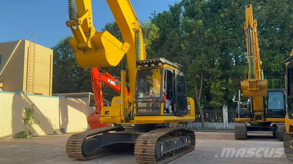 Komatsu PC220-8 Гусеничні екскаватори