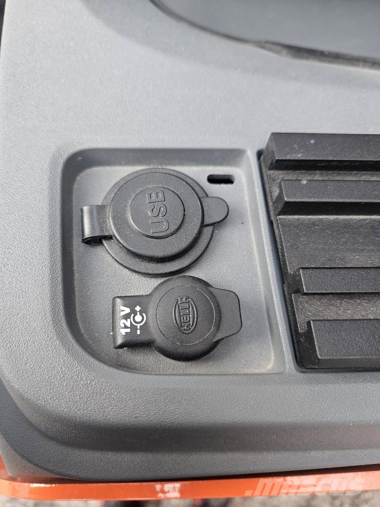 Toyota RRE 140 HE Chariot à mât rétractable