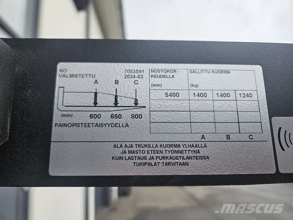 Toyota RRE 140 HE Työntömastotrukki Schubmaststapler