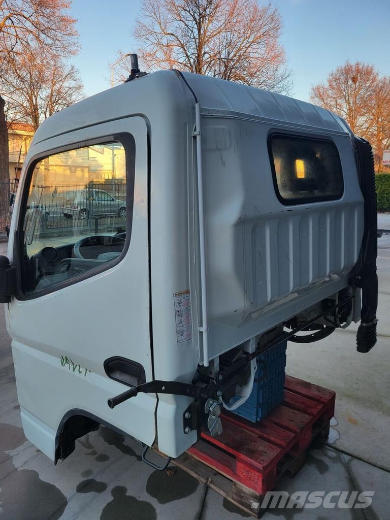 Mitsubishi Fuso Kabinler