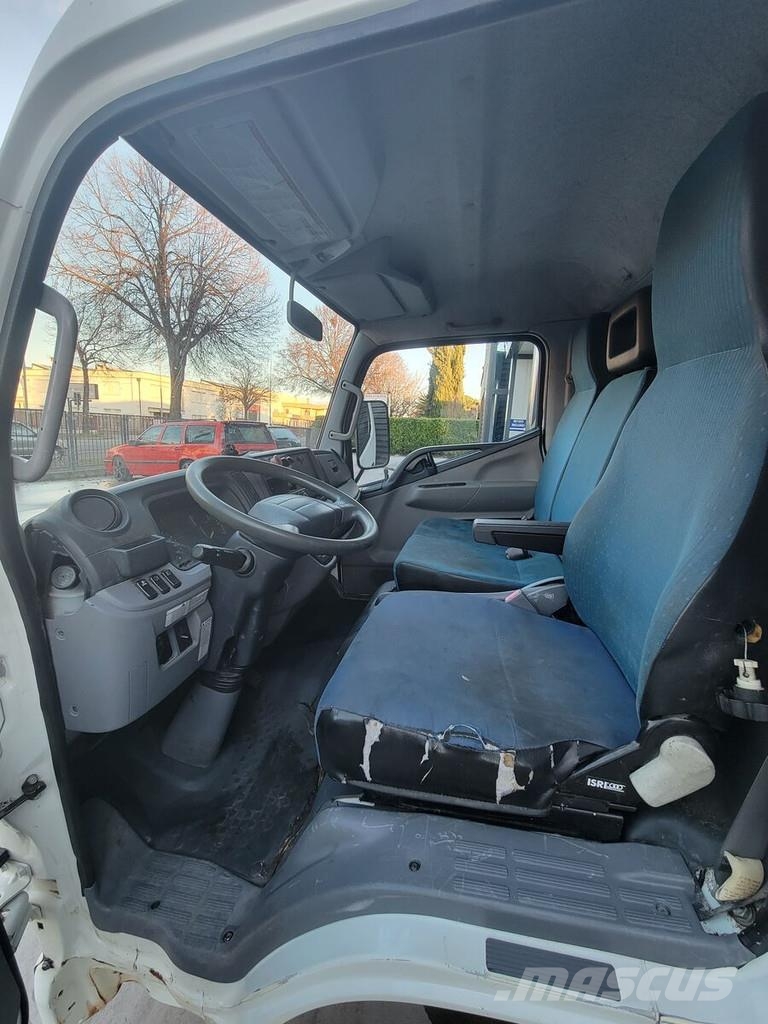 Mitsubishi Fuso Kabinler