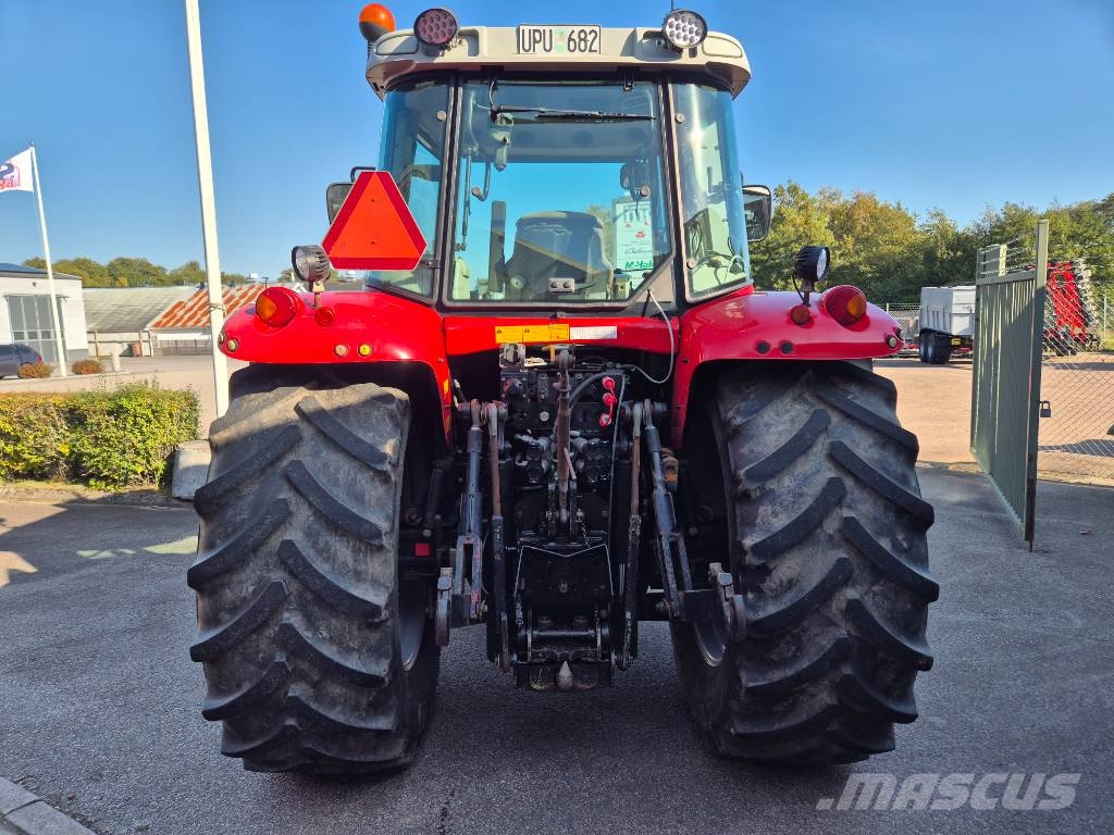 Massey Ferguson 6470 الجرارات