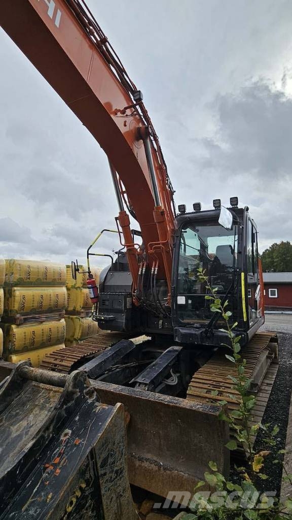 Hitachi ZX 225 US LC-7 Roomikekskavaatorid
