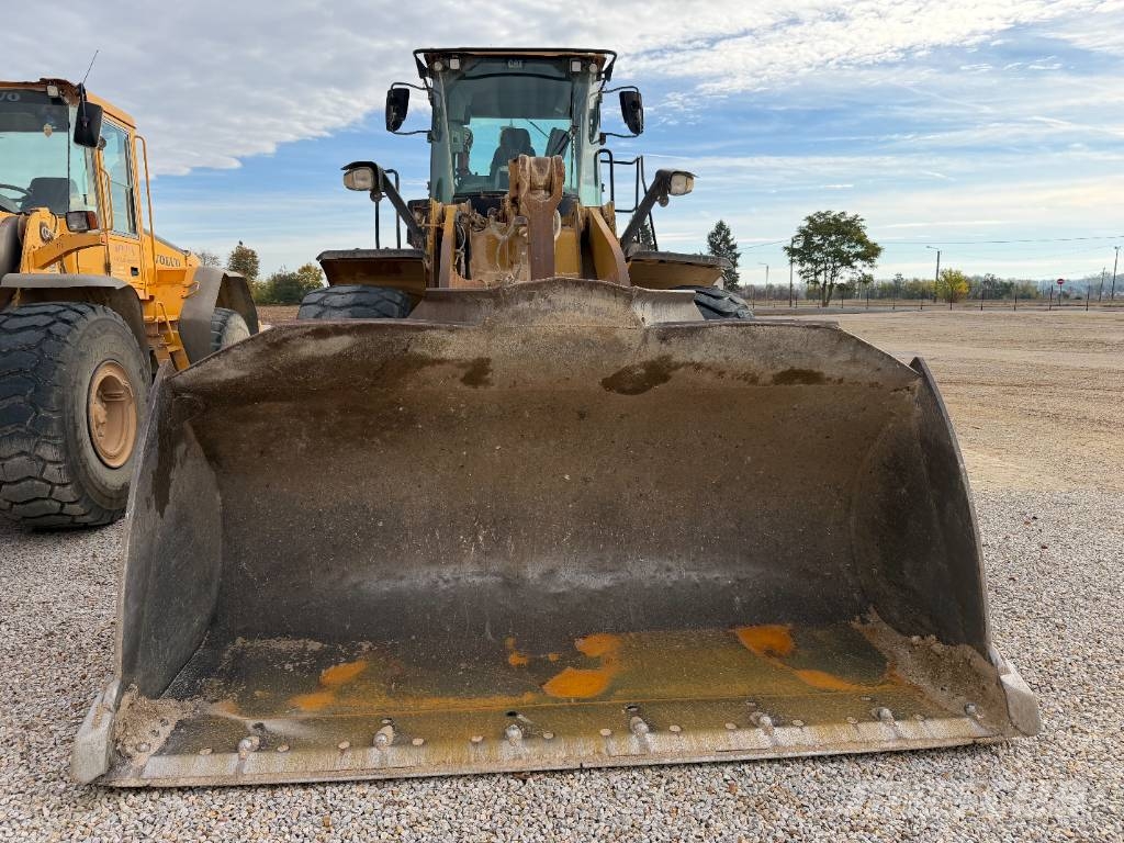 CAT 966 M Utovarivači na točkove