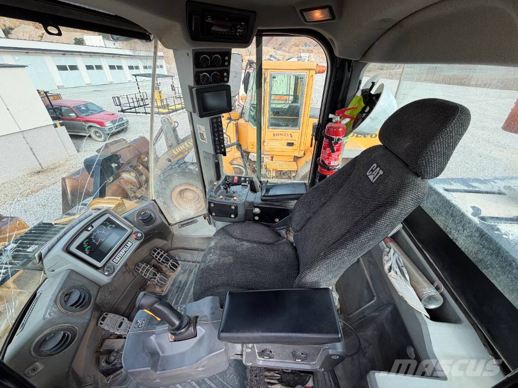 CAT 966 M Utovarivači na točkove