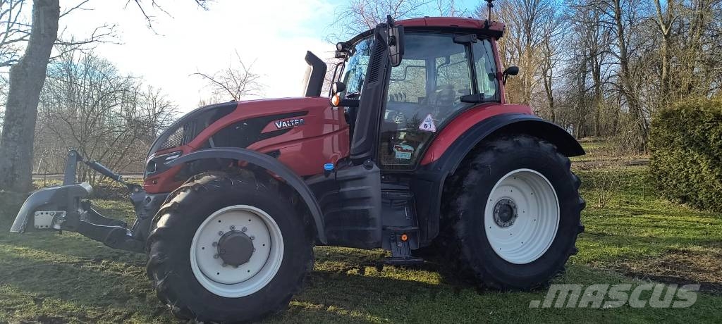 Valtra T 174 E Active Traktoren