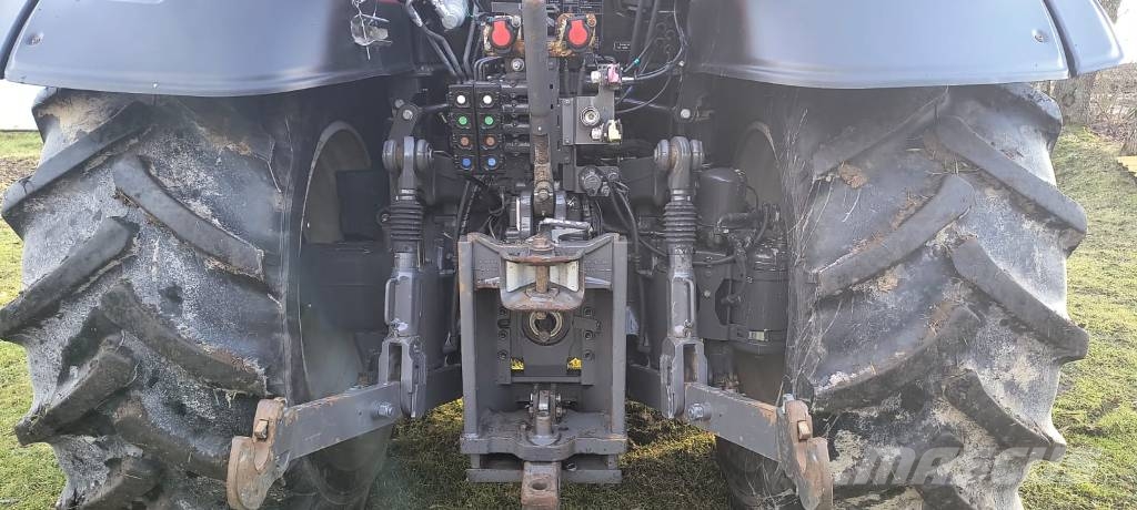 Valtra T 174 E Active Traktoren