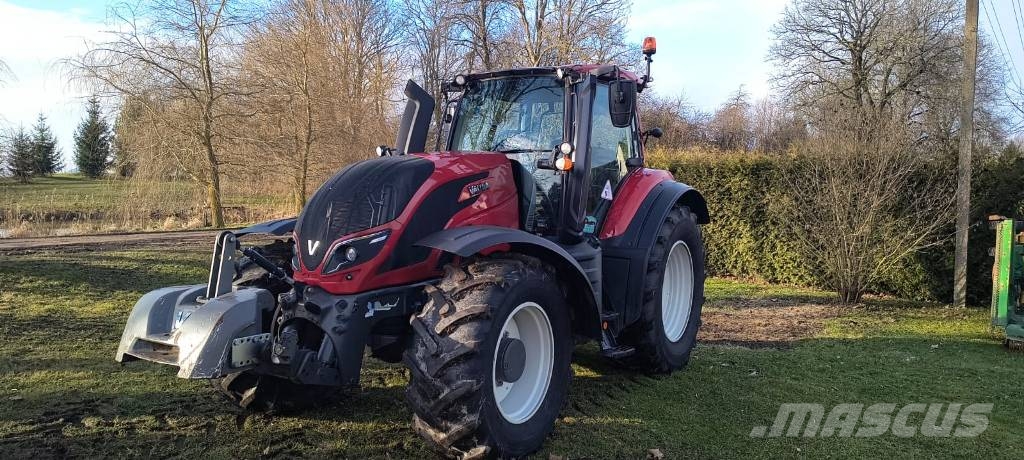 Valtra T 174 E Active Traktoren