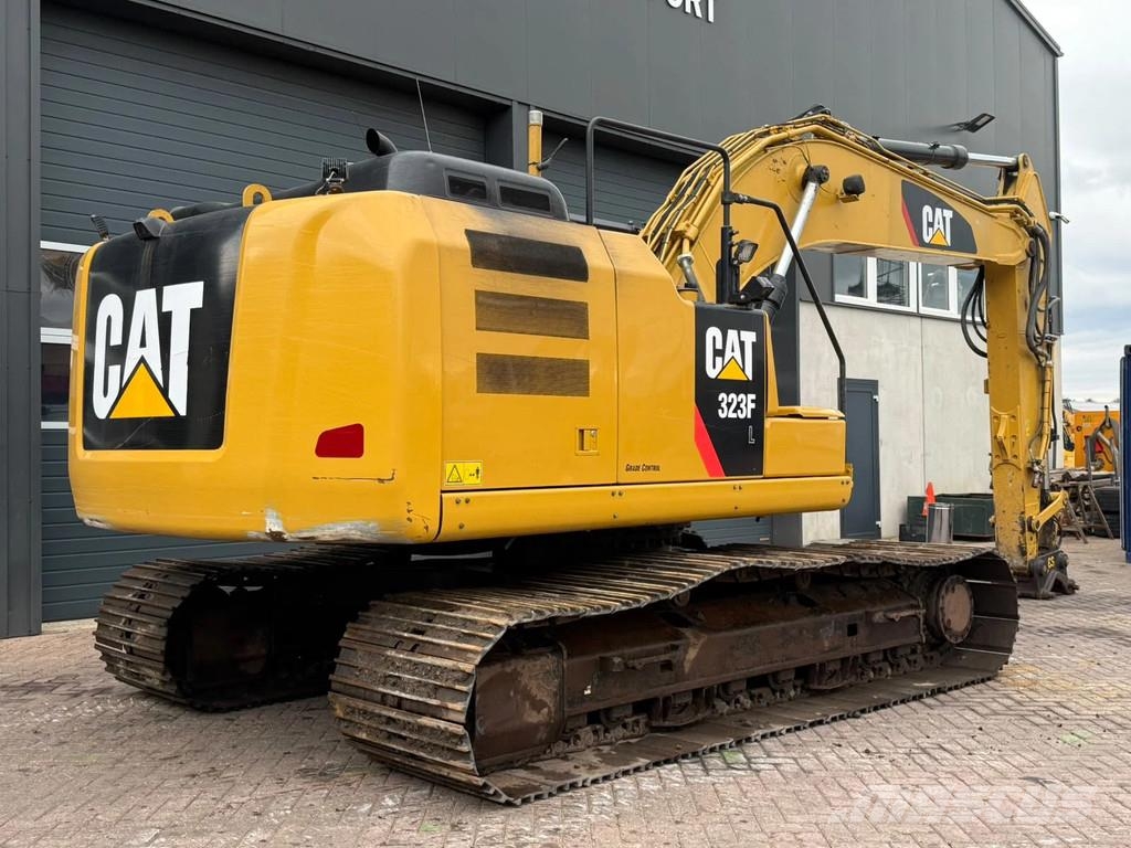 CAT 323FL Rupsgraafmachines