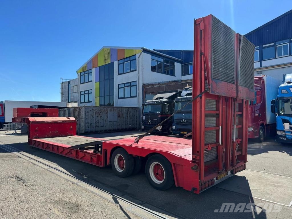 Nooteboom EURO 38 02 - 2 AXLE BPW WITH RAMPS Tieflader-Auflieger