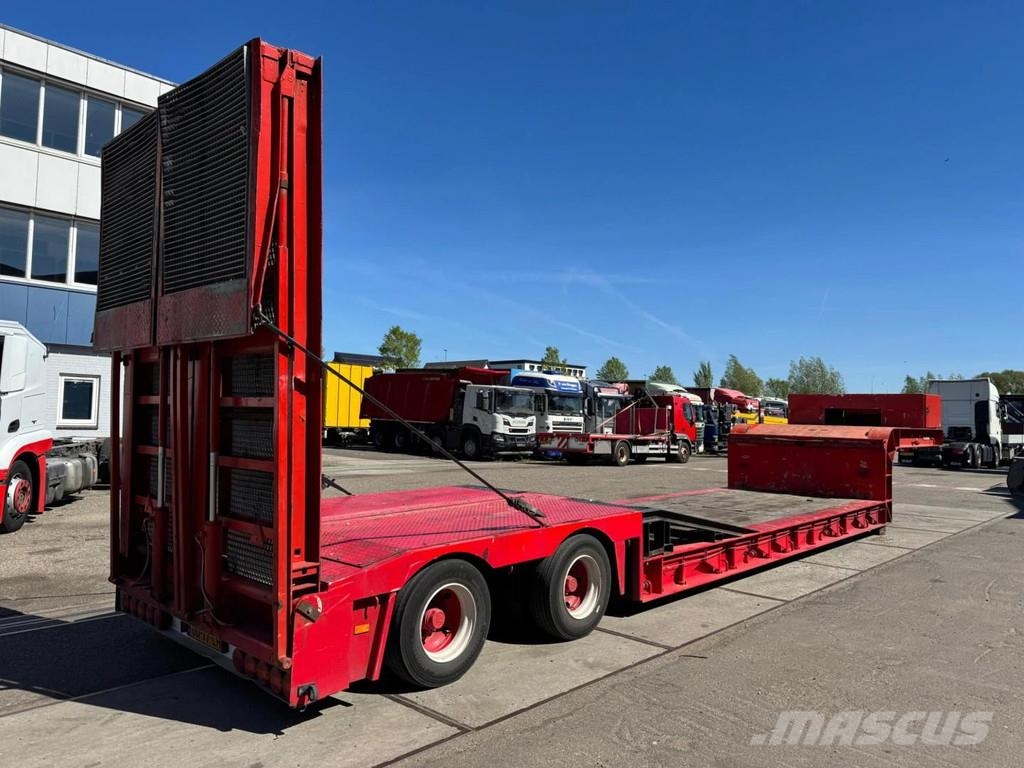 Nooteboom EURO 38 02 - 2 AXLE BPW WITH RAMPS Tieflader-Auflieger