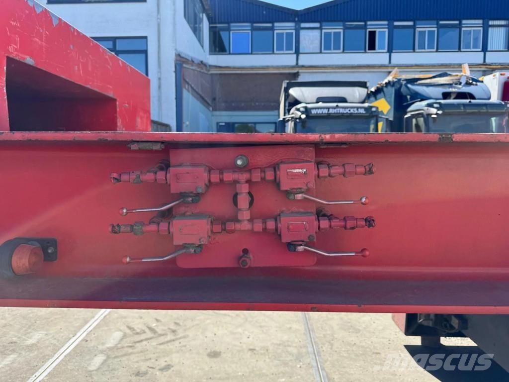 Nooteboom EURO 38 02 - 2 AXLE BPW WITH RAMPS Tieflader-Auflieger