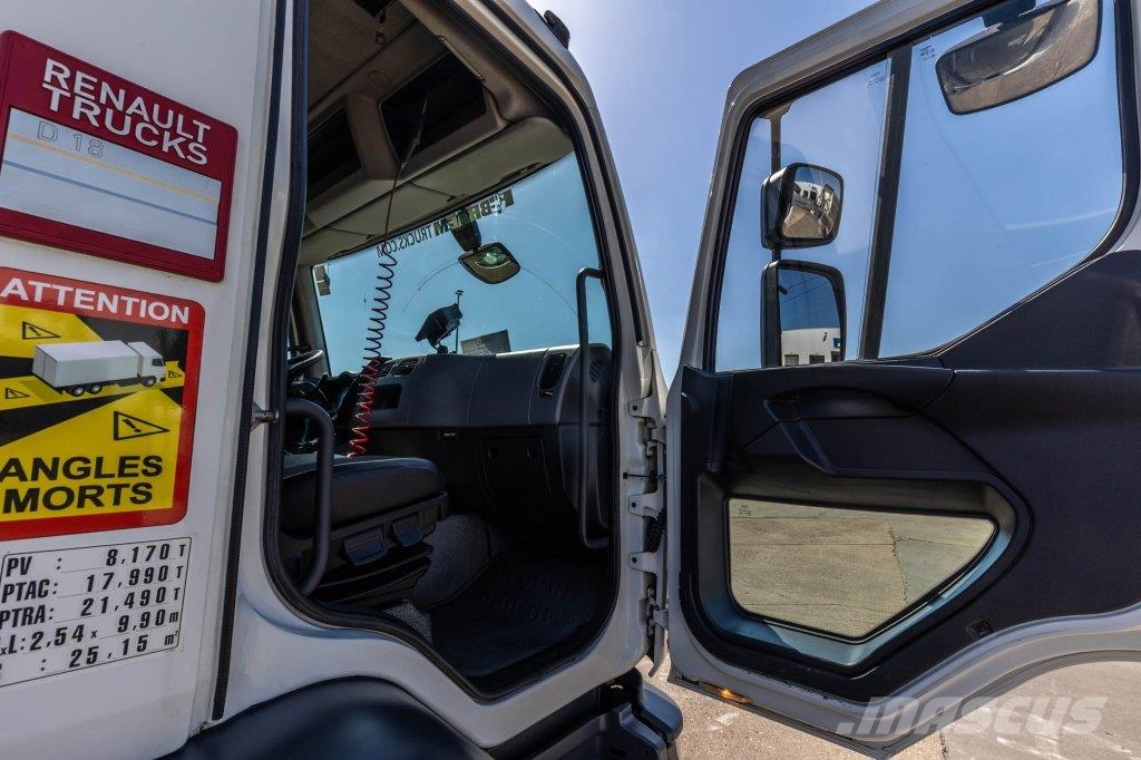Renault D 18 250 DXI + DHOLLANDIA 1.5T. Camiones con caja de remolque
