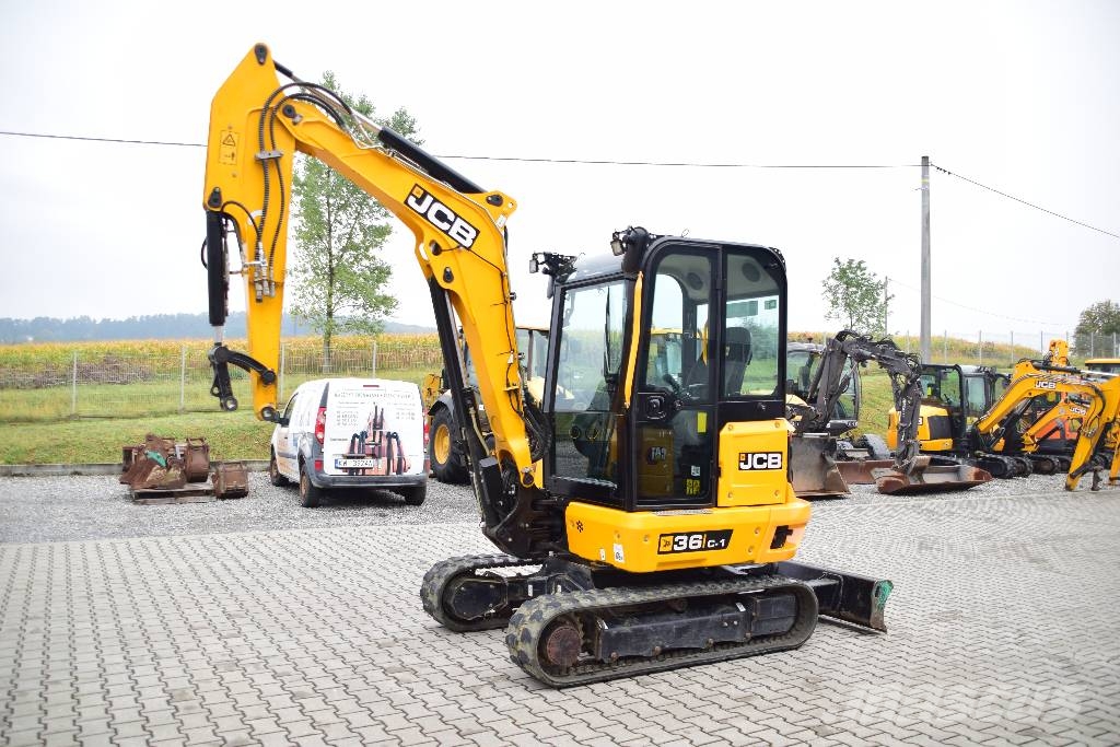 JCB 36 C-1  JCB 8035 ZTS Kubuta U35 Takeuchi TB235 Minigraafmachines < 7t