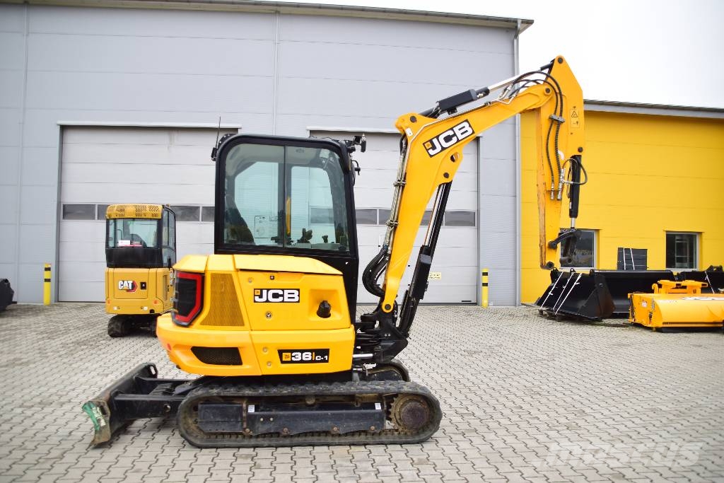 JCB 36 C-1  JCB 8035 ZTS Kubuta U35 Takeuchi TB235 Minigraafmachines < 7t