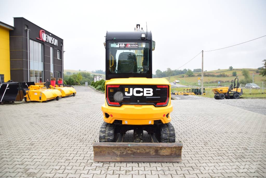 JCB 36 C-1  JCB 8035 ZTS Kubuta U35 Takeuchi TB235 Minigraafmachines < 7t
