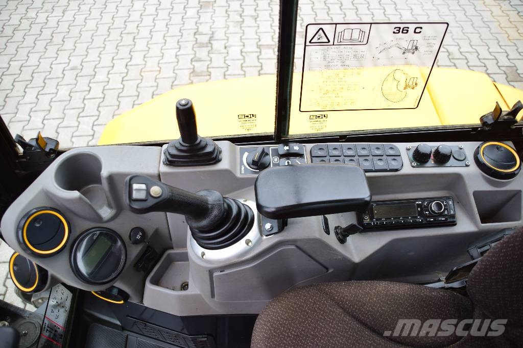 JCB 36 C-1  JCB 8035 ZTS Kubuta U35 Takeuchi TB235 Minigraafmachines < 7t