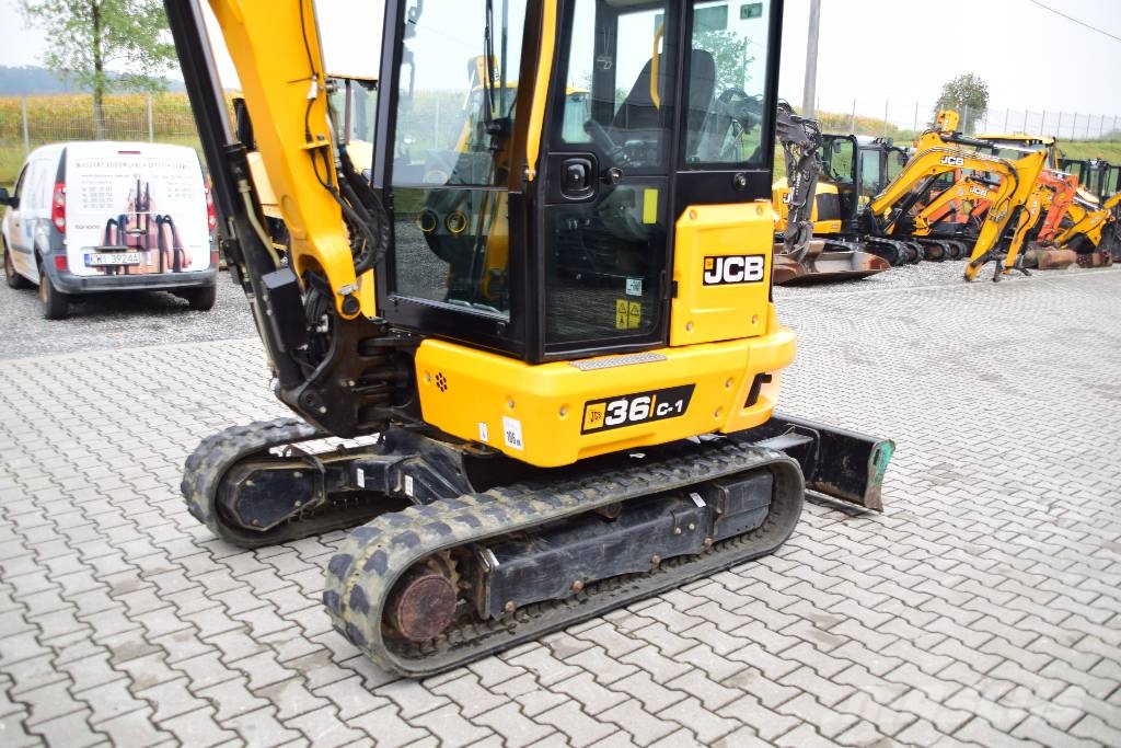 JCB 36 C-1  JCB 8035 ZTS Kubuta U35 Takeuchi TB235 Minigraafmachines < 7t