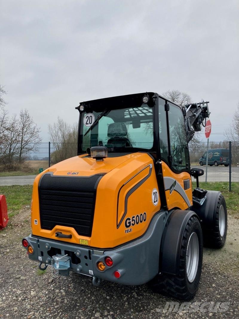 GiANT G5000 Tele Radlader ماكينات زراعية - غير ذلك