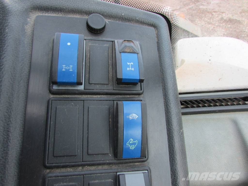 Kramer 8115 Radlader 29.900 EUR لوادر بعجل