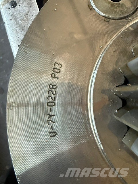 CAT 325 USED FINAL DRIVE Trasmissione