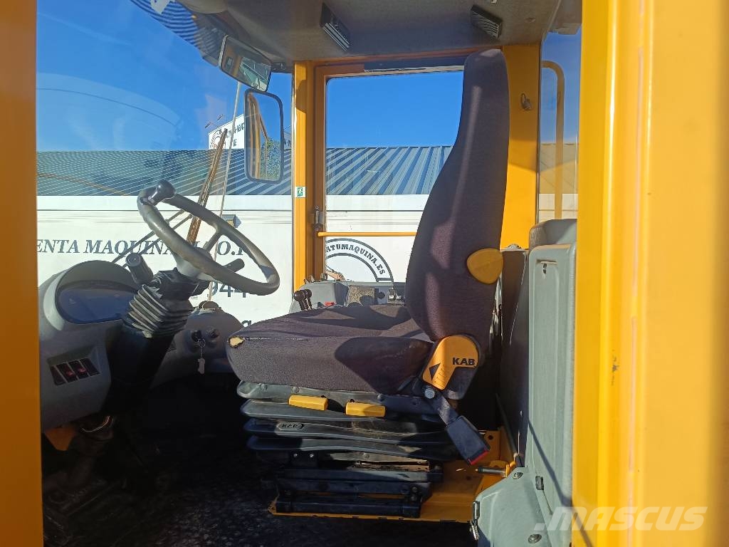 Volvo L 70E Gumikerekes homlokrakodók