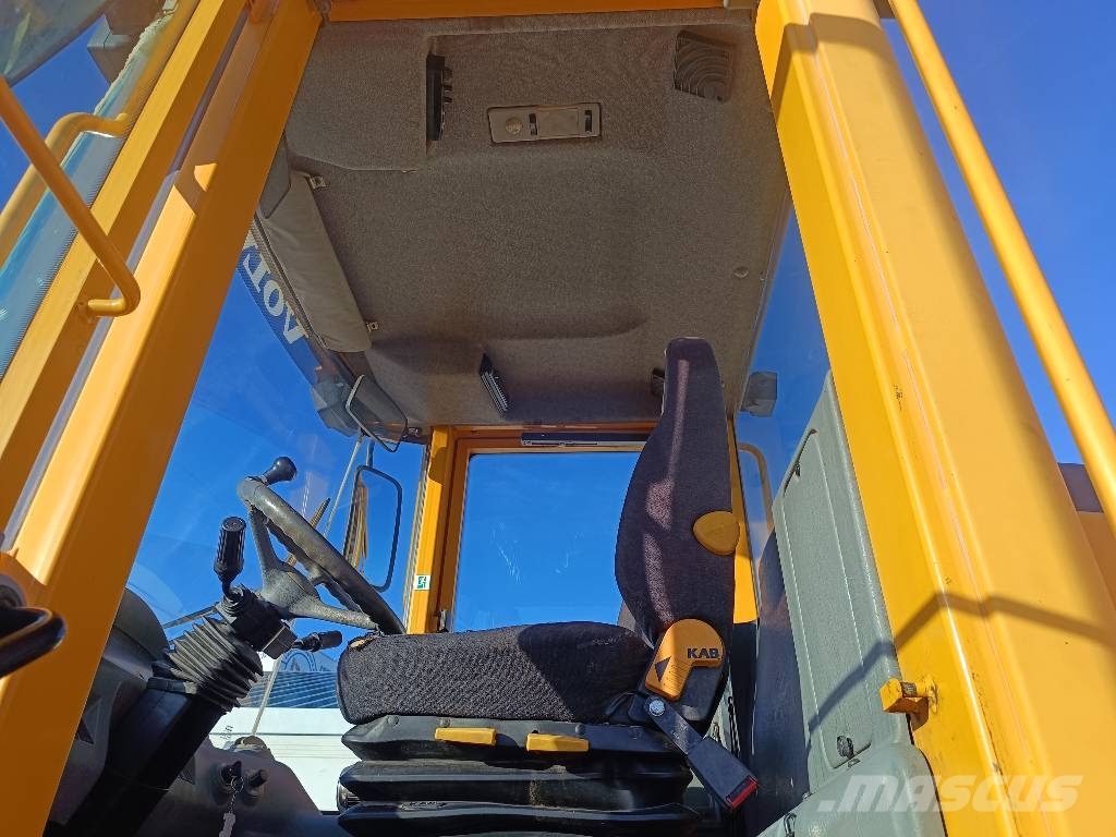 Volvo L 70E Gumikerekes homlokrakodók
