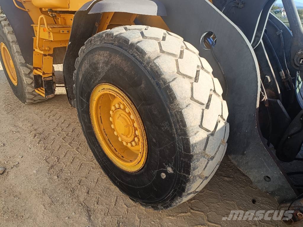 Volvo L 70E Gumikerekes homlokrakodók