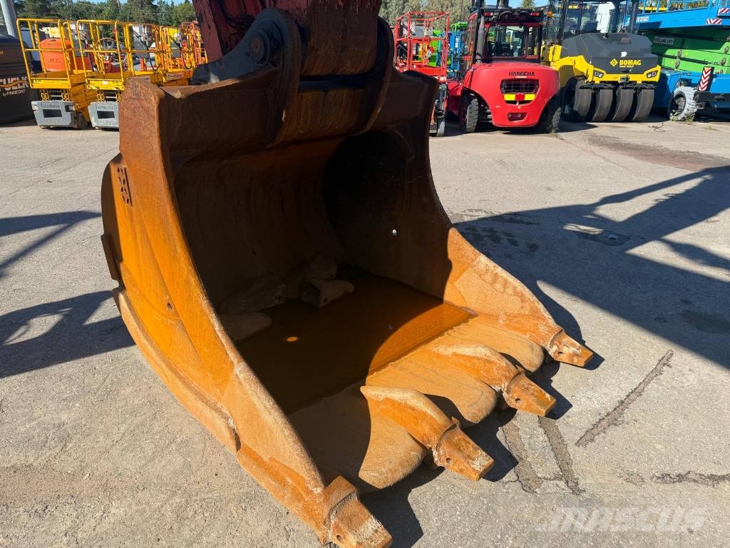 Hitachi ZX 490 LC-7 Kāpurķēžu ekskavatori