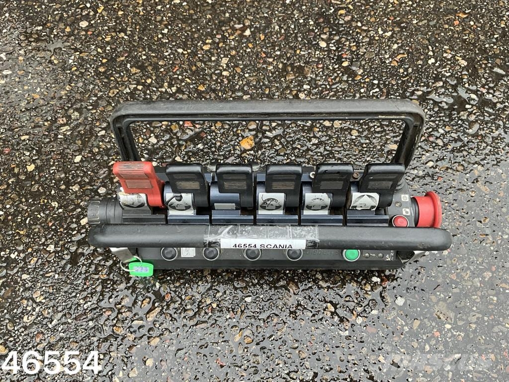 Scania R500 V8 8x4 Manual Hiab 42 Tonmeter laadkraan + Fl Polovne dizalice za sve terene