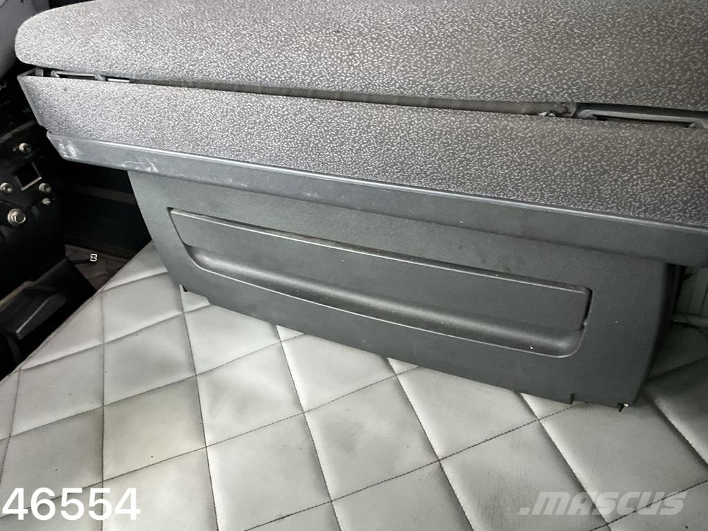 Scania R500 V8 8x4 Manual Hiab 42 Tonmeter laadkraan + Fl Univerzálne terénne žeriavy
