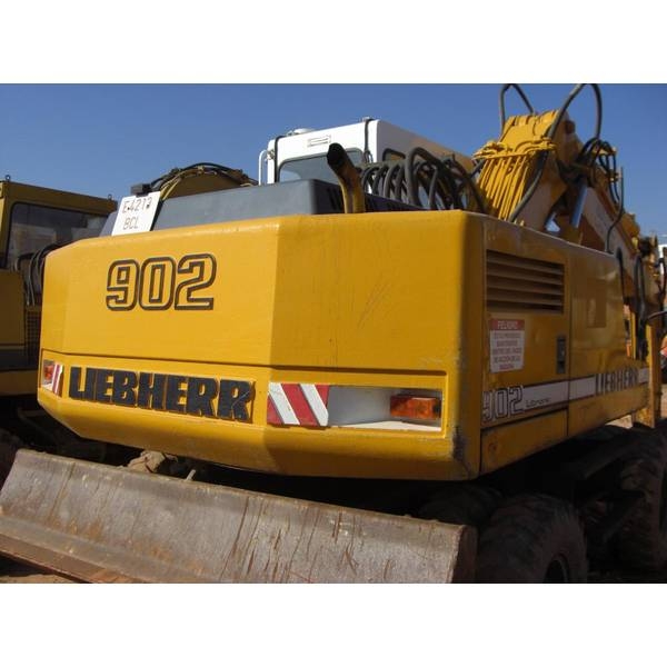 Liebherr A 902 Εκσκαφείς με τροχούς - λάστιχα