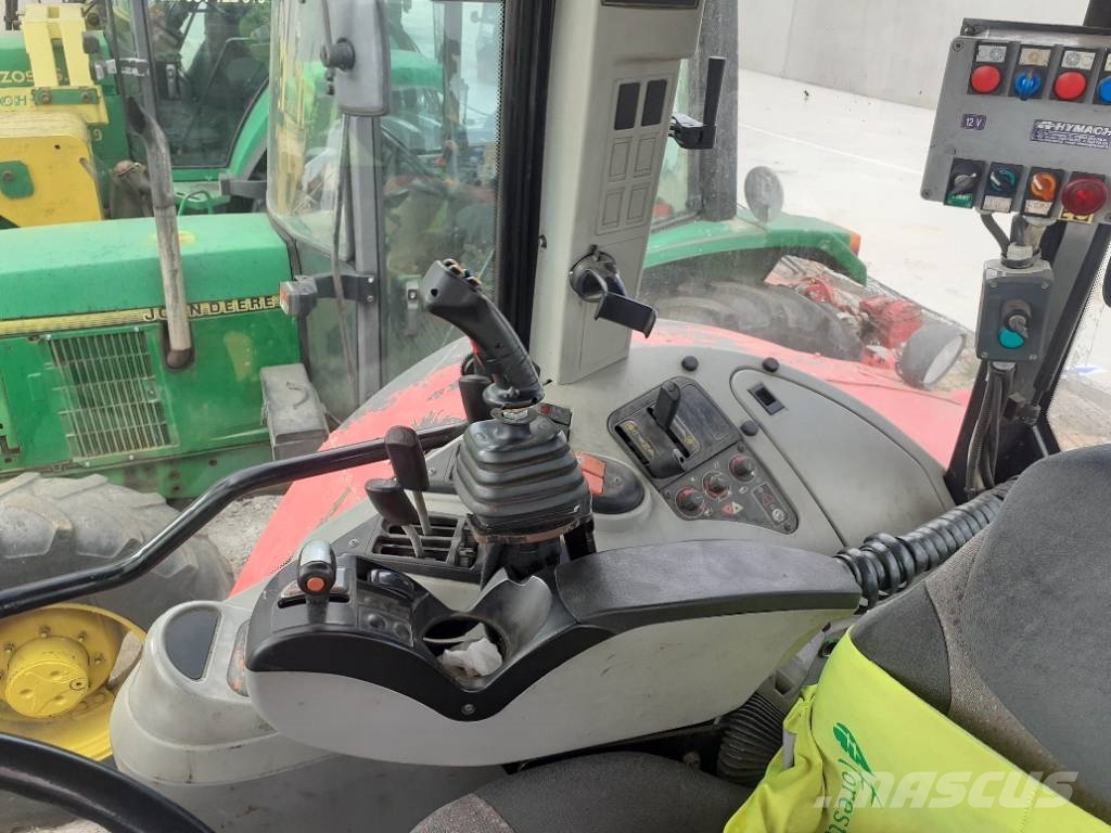Massey Ferguson 6490 トラクター