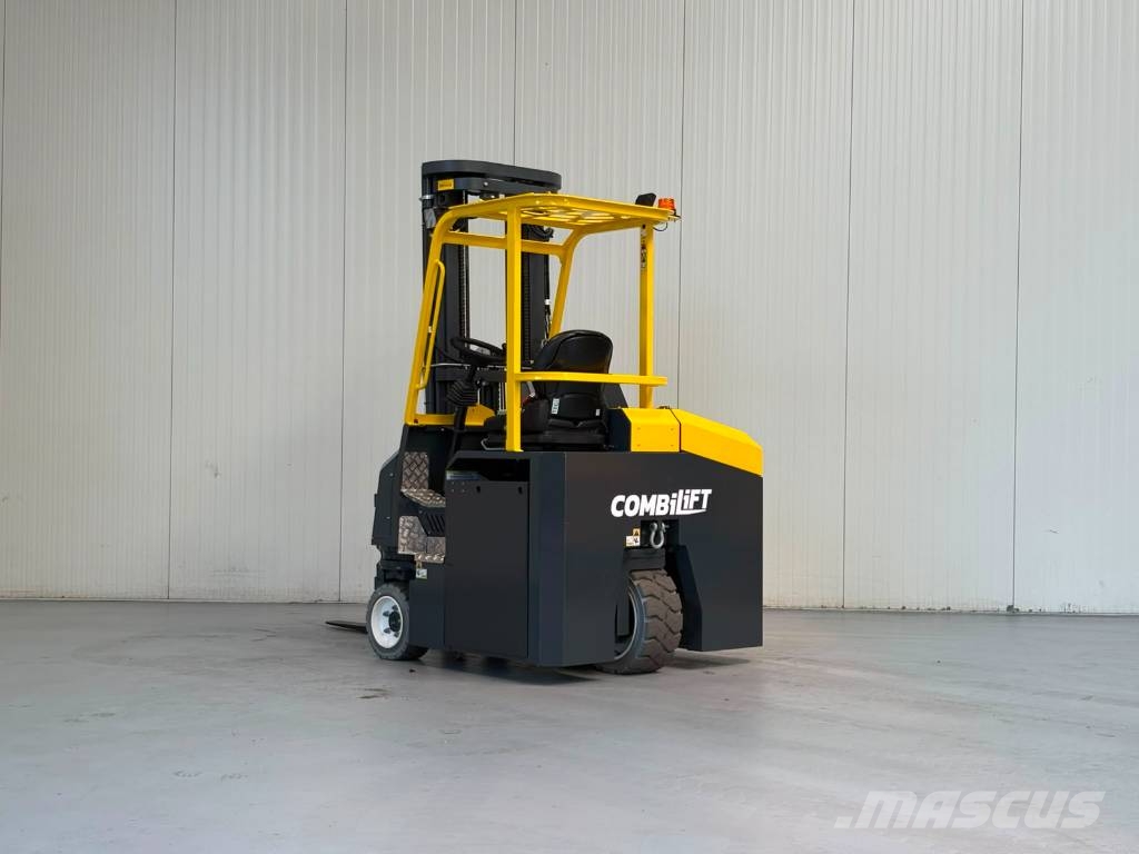 Combilift CBE3000 Nelitietrukit