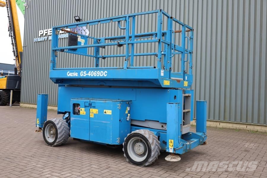 Genie GS4069 Electric, 14m Working Height, 363kg Capacit Scissor lifts