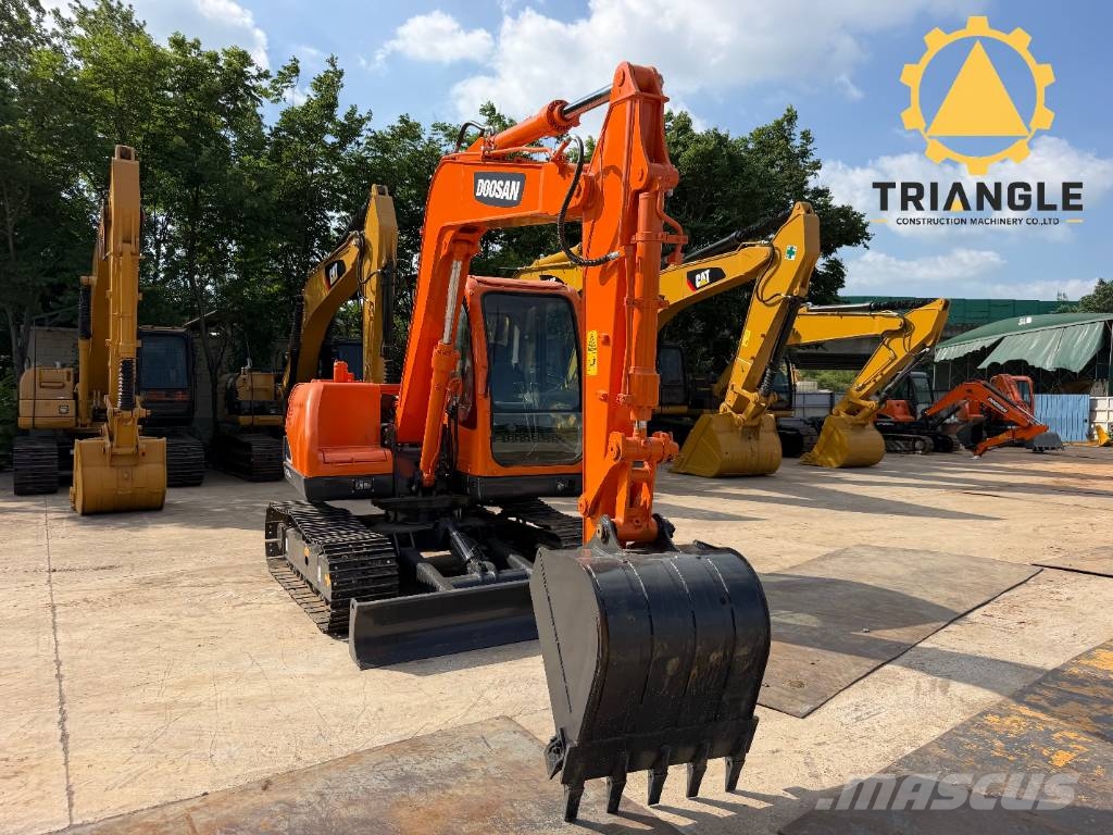 Doosan DX 75 Bagri goseničarji