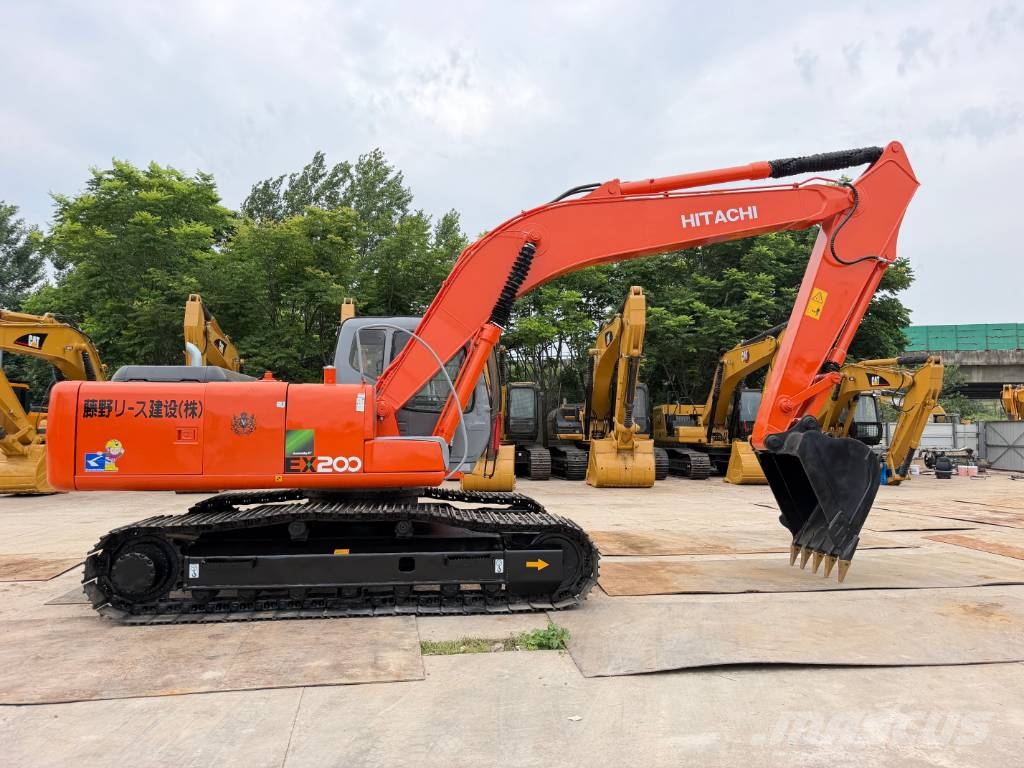 Hitachi EX 200 대형 굴삭기 29톤 이상