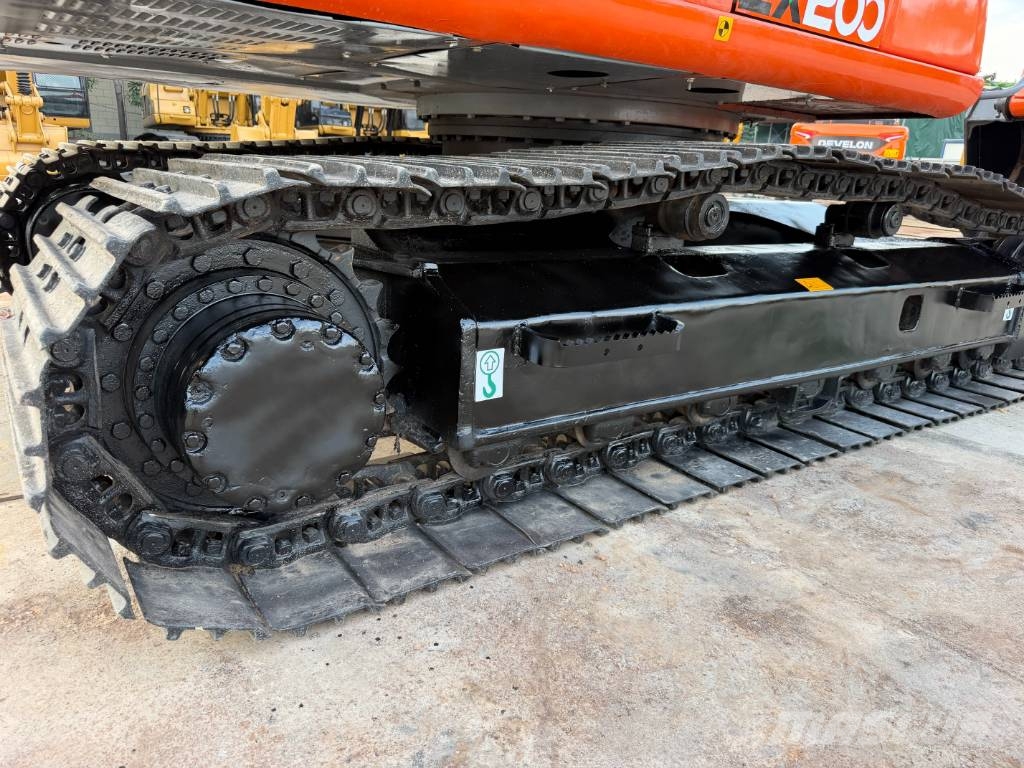 Hitachi EX 200 대형 굴삭기 29톤 이상