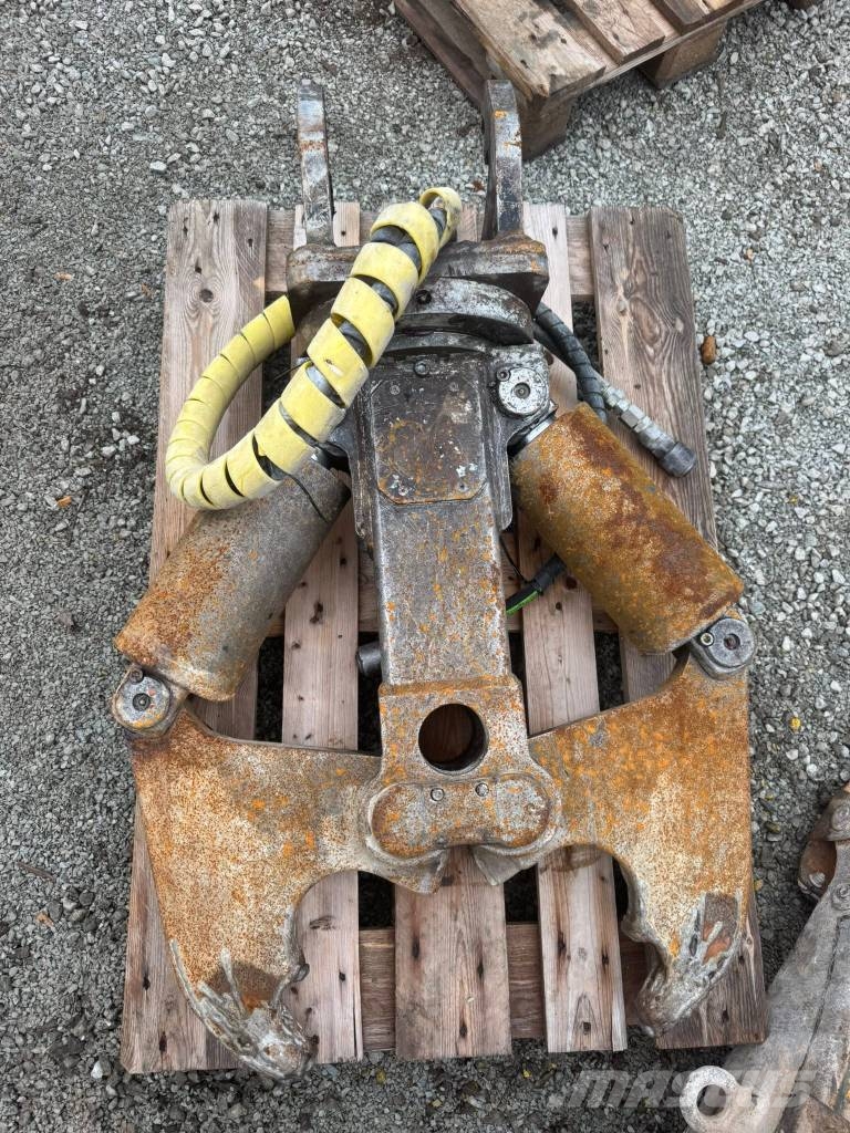 Brokk 180 shears Sloopgraafmachines