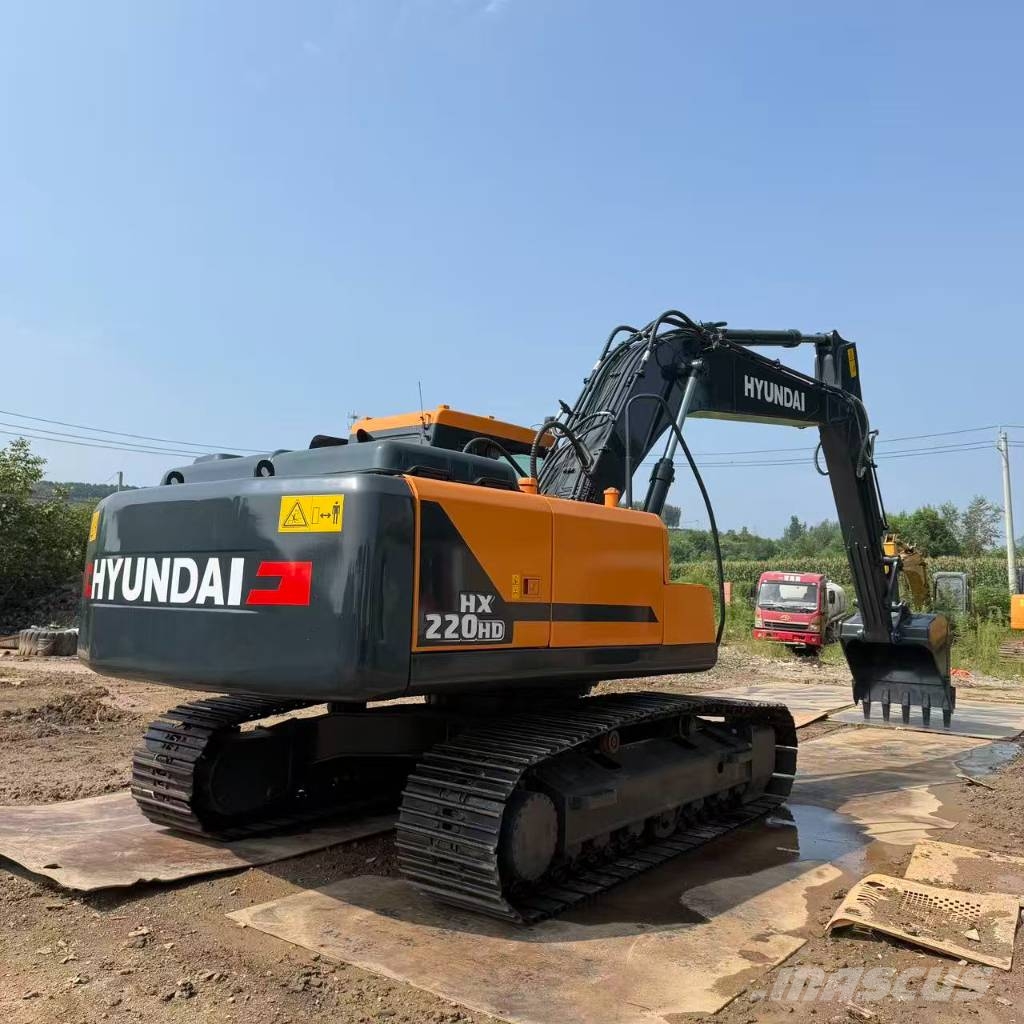 Hyundai HX 220 HD Lánctalpas kotrók