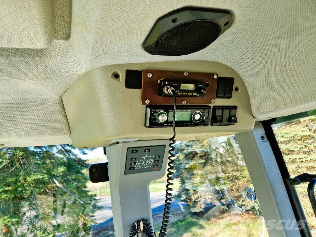 CLAAS Axion 810 Traktoren