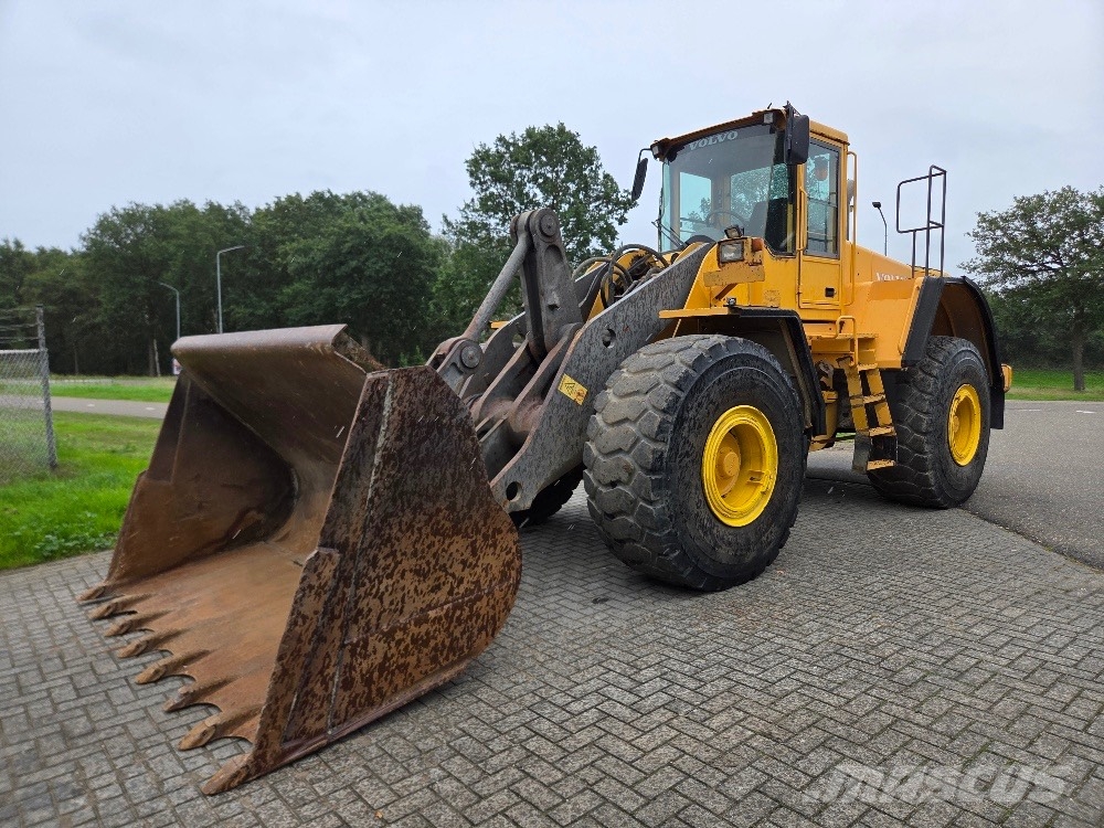 Volvo L150E Kolesni nakladalci