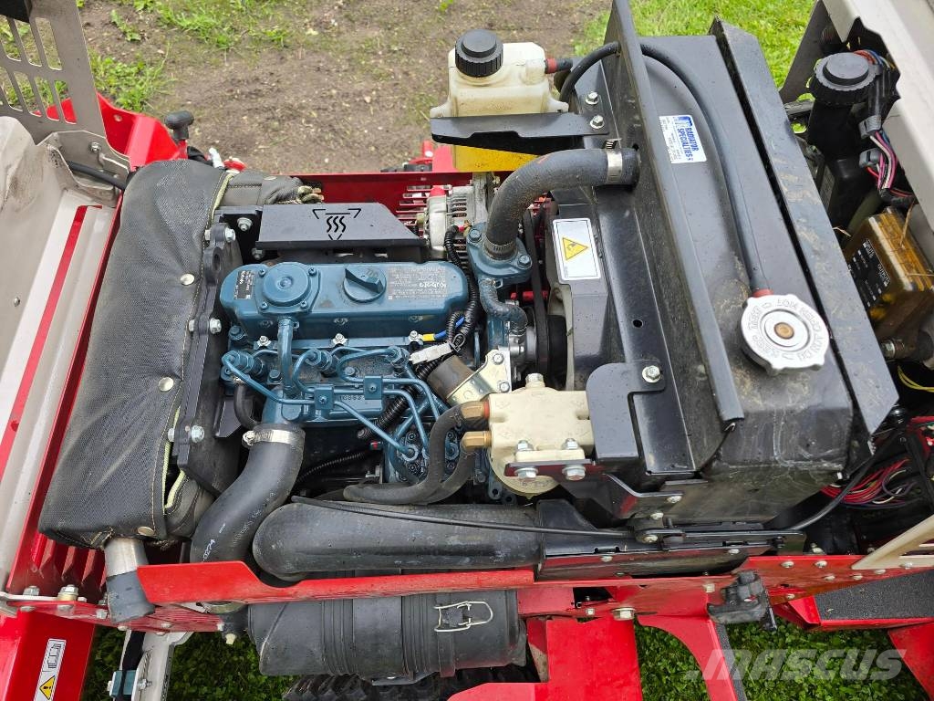 Ventrac 4500Y Taajamatraktorit
