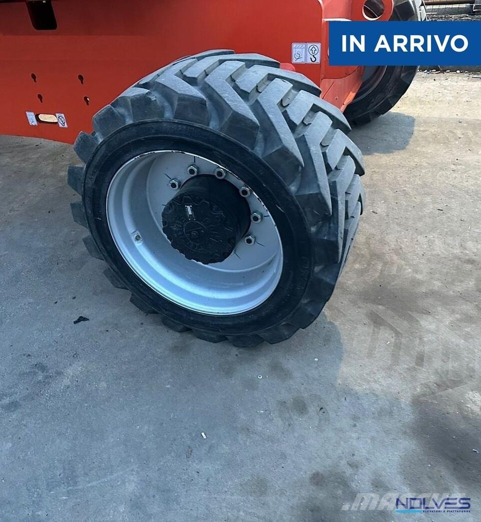 JLG H800AJ Telescopic boom lifts