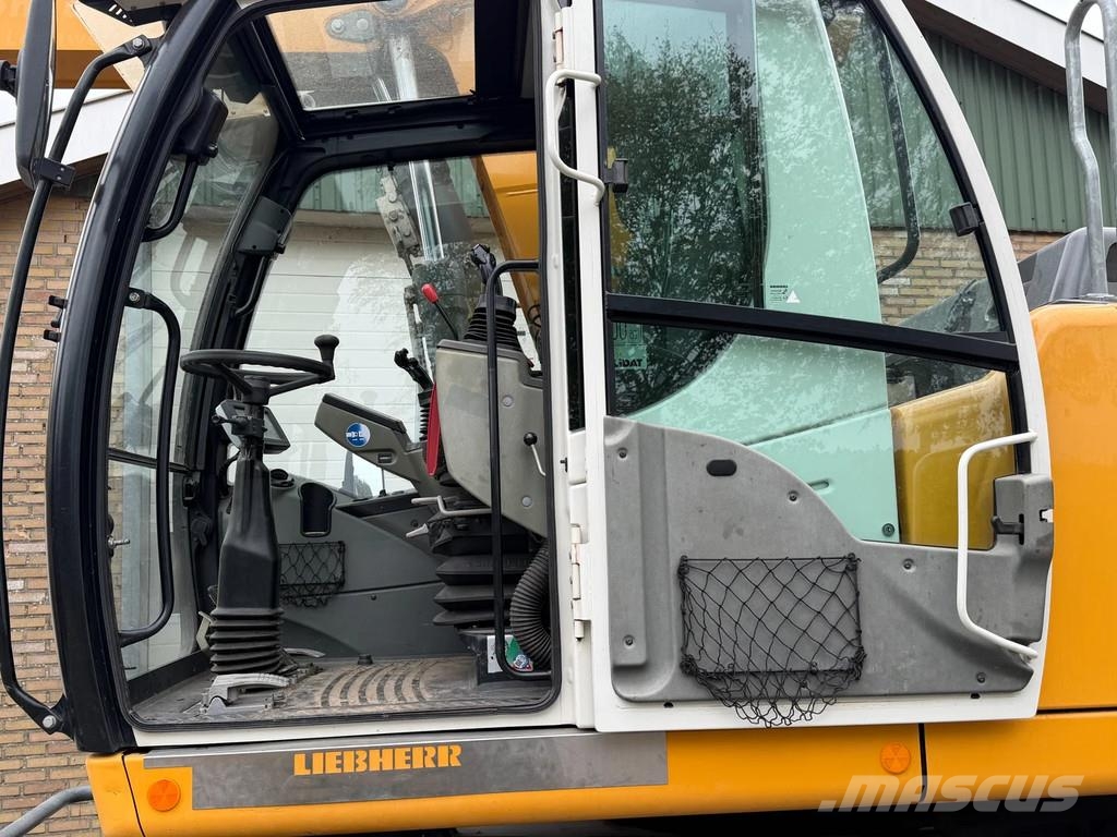 Liebherr A914 LITRONIC A914 Ratasekskavaatorid