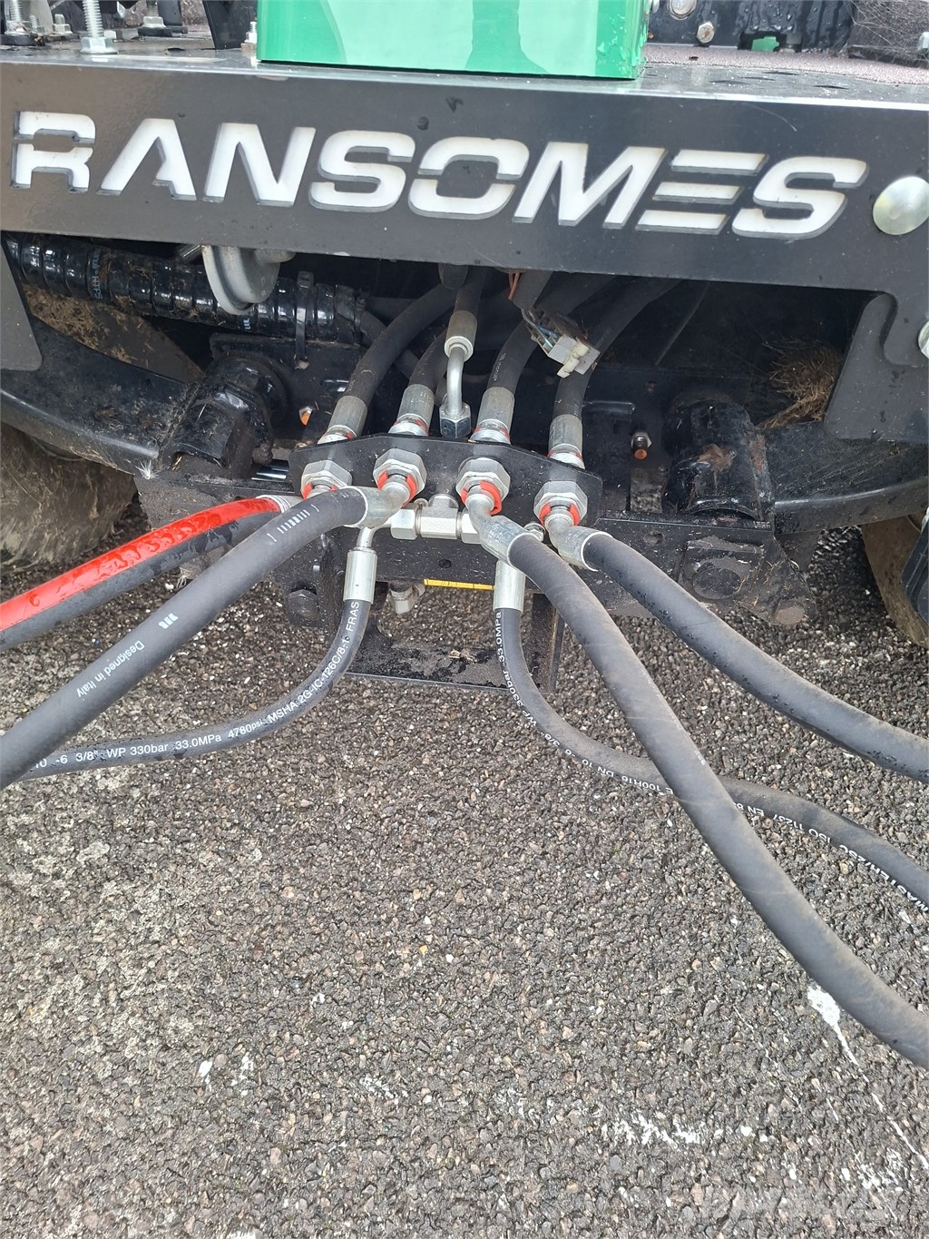 Ransomes parkway 3 188 hours like new Ransomes parkway 3 kubata engine Tractores corta-césped