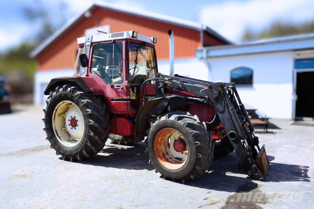 International 955 AXL / DAT697 الجرارات