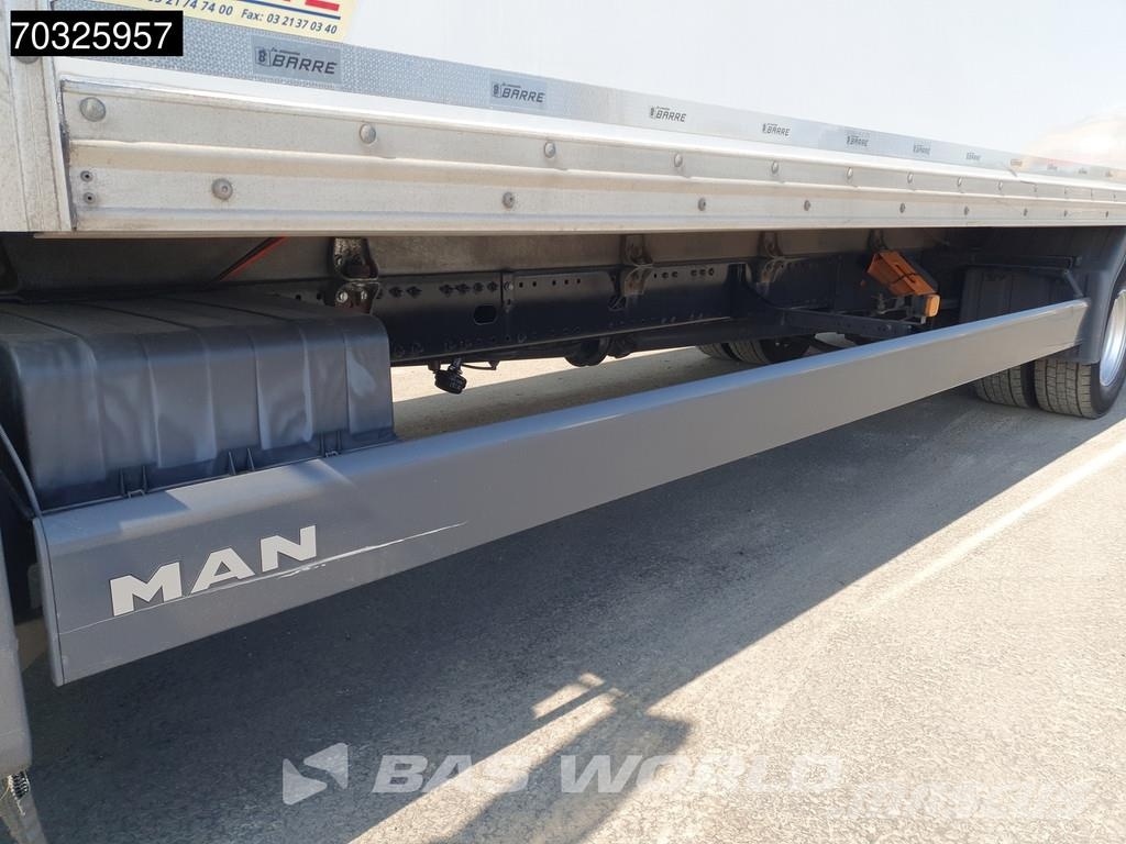 MAN TGL 12.220 TGL 4X2 12t NL-Truck 1500kg DHollandia Camiones con caja de remolque